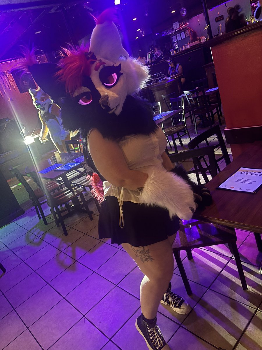 derpykittysuits's tweet image. I FINISHED HER ❤️🥺
She’s so baby and I feel like I did so good on my 3rd suit