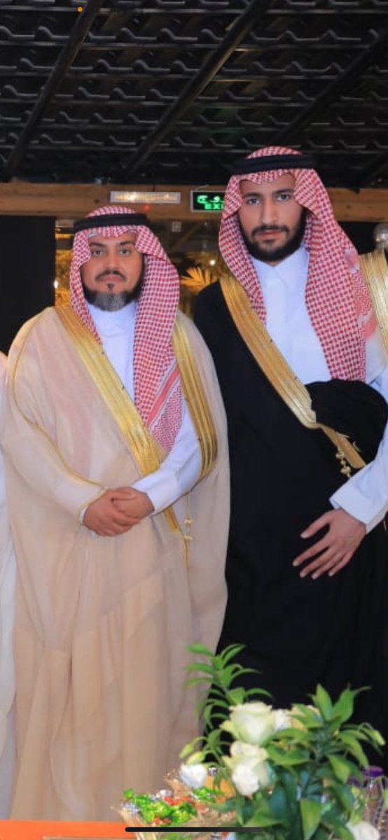 alhedhal's tweet photo. سعدنا بحضور زواج كربمة الاخ العزيز ابراهيم المطرفي من الشاب عبدالعزيز العقيل ليلة امس و كان الحضور من اصحاب السمو الامراء ورجال الاعمال و الثقافة ، و بحضور صاحب السمو الامير خالد بن محمد بن عبدالعزيز ابن تركي وابنه صاحب السمو الامير فيصل والذي اسعدنا بالحوار معه وما يحمله من ثقافة عالية كما هو والده حفظهم الله .