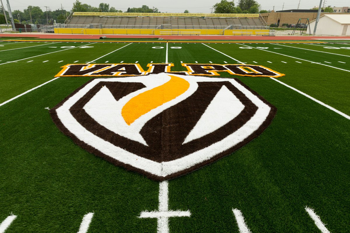 Excited to announce that I will be competing at the <a href="/valpoufootball/">Valpo Football</a> prospect camp on May 1st. Thank you for the invitation <a href="/CoachGeiger_/">Coach TG</a> <a href="/Coach_RJG/">RJ Ghilarducci</a>