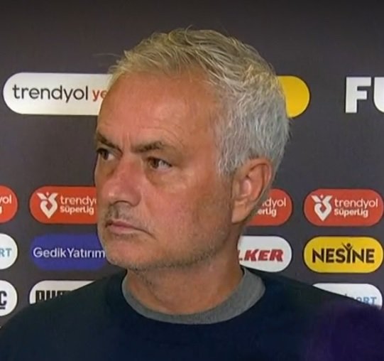 TekYolFener's tweet photo. Jose Mourinho: "Sezon öncesi kampını nerede yapacağımız ve hazırlık maçlarımız için her şey organize edildi." https://t.co/NaImit3Mfv