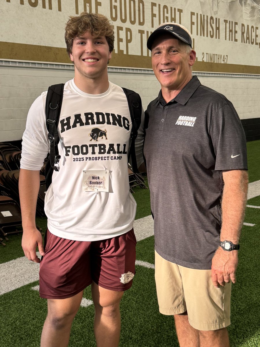 Nick_Booker7's tweet image. Had a great time at Harding!
@hucoachmote @Coach_Blank @RecruitEMHS_FB @kyle_mccomb