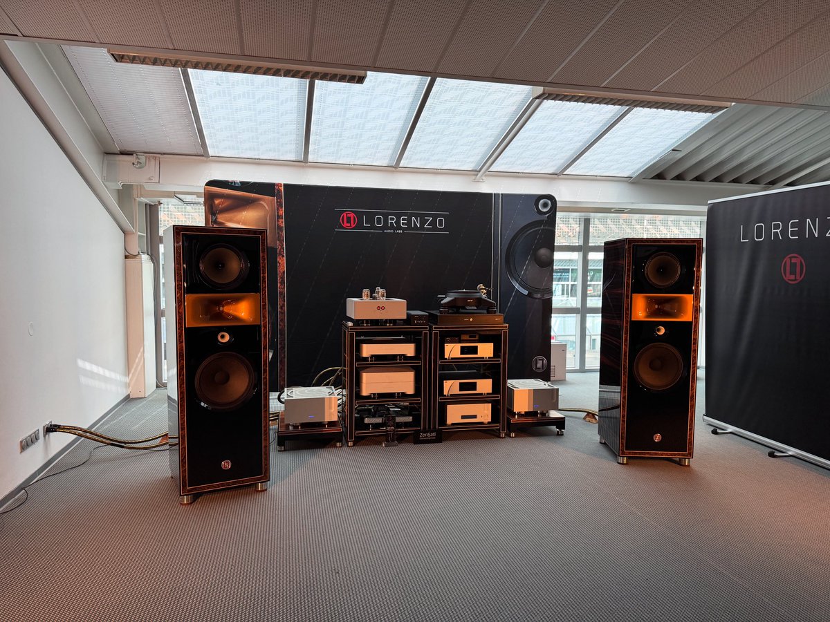 Absolute_Hi_End's tweet photo. Lorenzo Audio, CH Precision, Ypsilon, ZenSati and Taiko at Munich High End Audio Show 2025

@lorenzoaudiolabs @chprecision @ZenSati @taikoaudio #munichhighendaudioshow2025 https://t.co/qNbtqU9Tgj