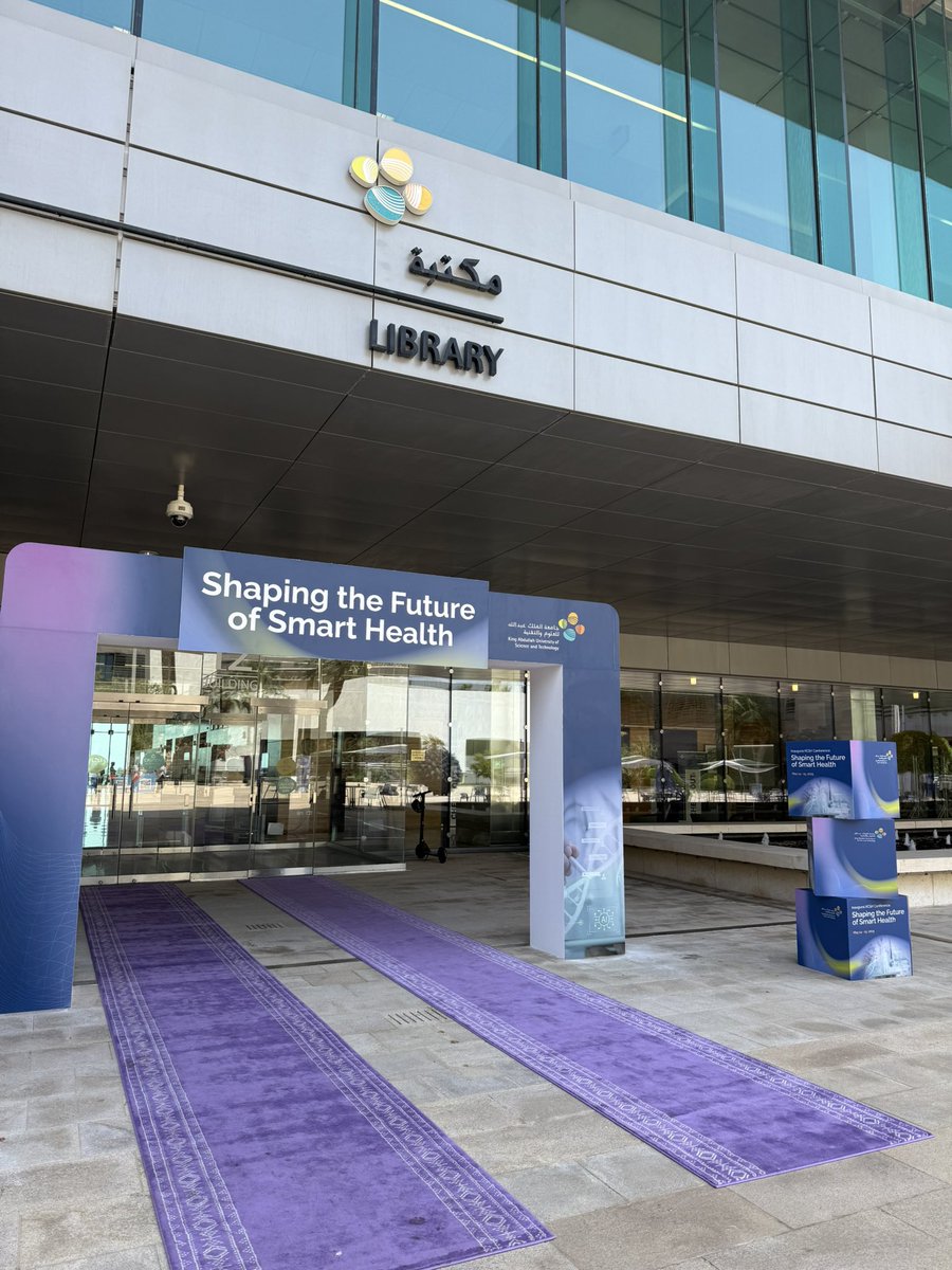 JuniaSchultz's tweet image. Last week we also had the Inaugural KAUST Center of Excellence for Smart Health Conference! @Rosado_AS showcased the KAUST Microbial Vault that I have been organizing for the last couple months. Excited about the future of this Vault 🧫