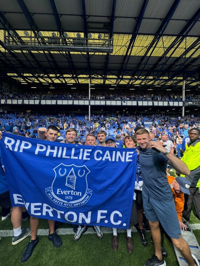 SeanRobo95's tweet photo. 🔵⚪️ https://t.co/Keik6CEQ3F