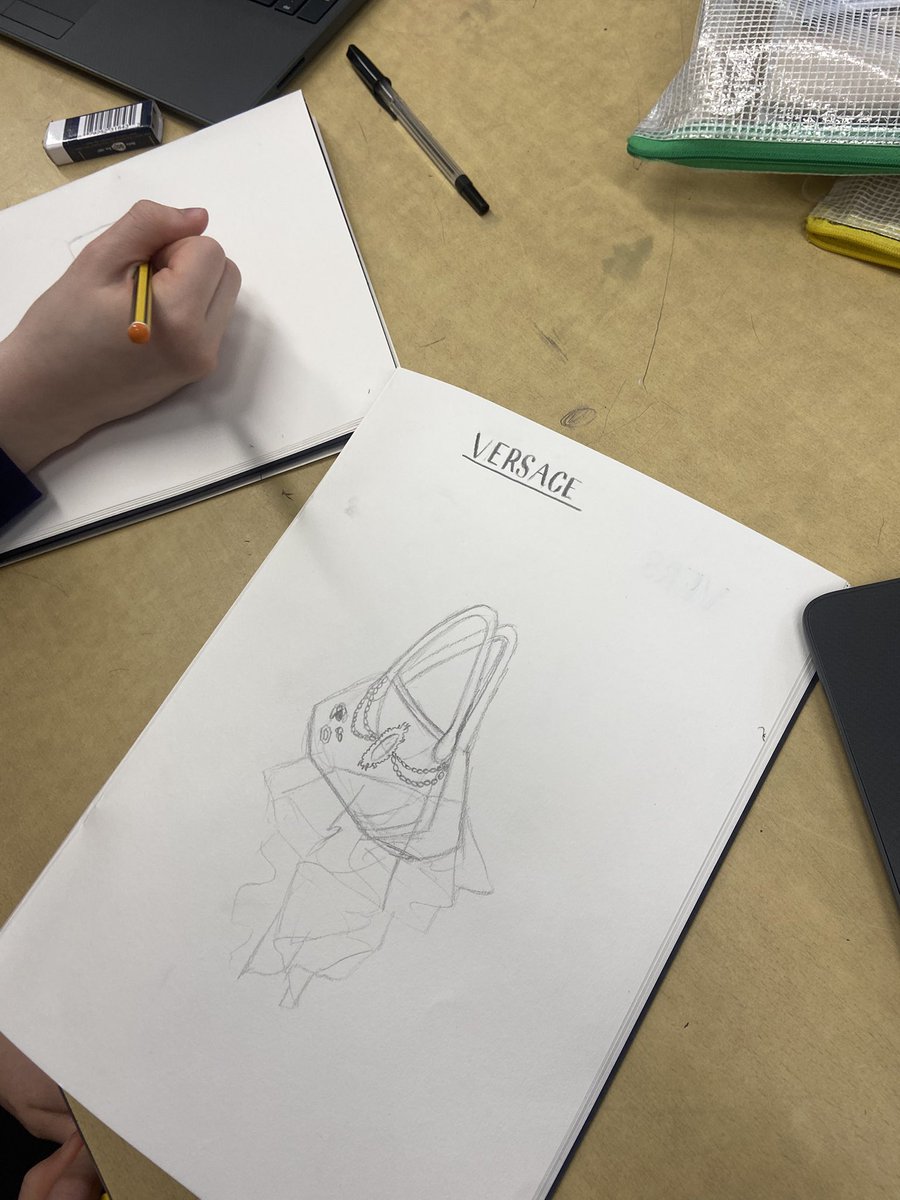 Miss Longshaw tweet media