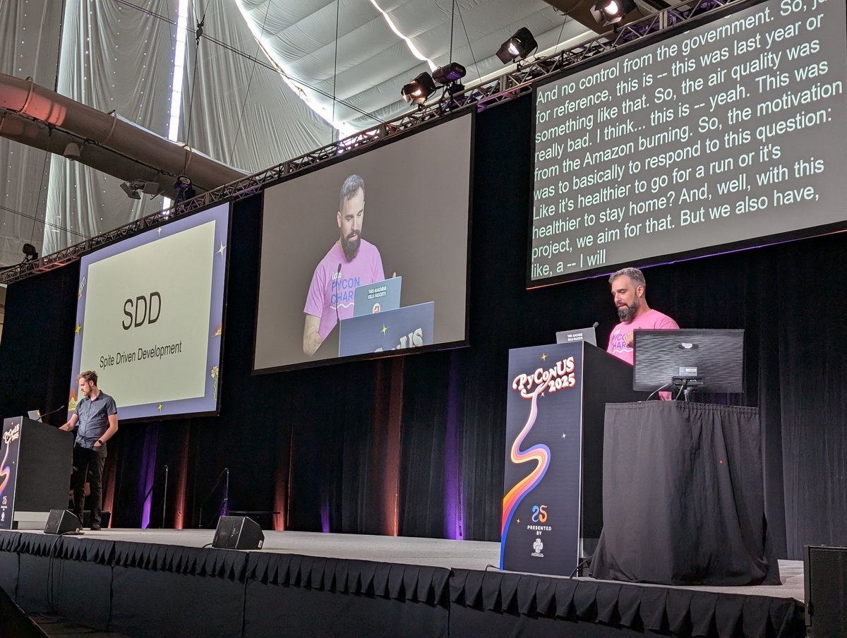 melizeche's tweet image. ✌🏻 #PyConUS