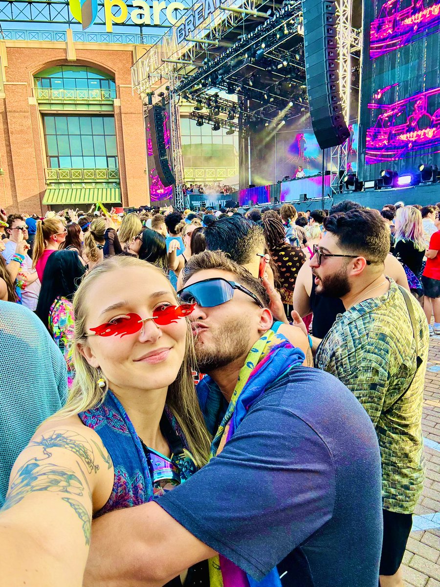 jgarciarentas's tweet photo. @BreakawayFest ATL!!!
Soooo good !! ❤️‍🔥

#BreakawayFest #BreakawayAtlanta https://t.co/4YBS5vDAum