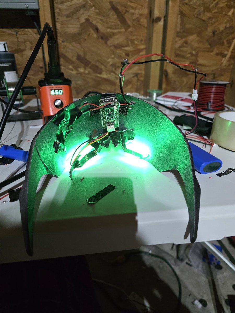 granite_granted's tweet photo. I finally got it working #cosplay https://t.co/2NcA43UoVi