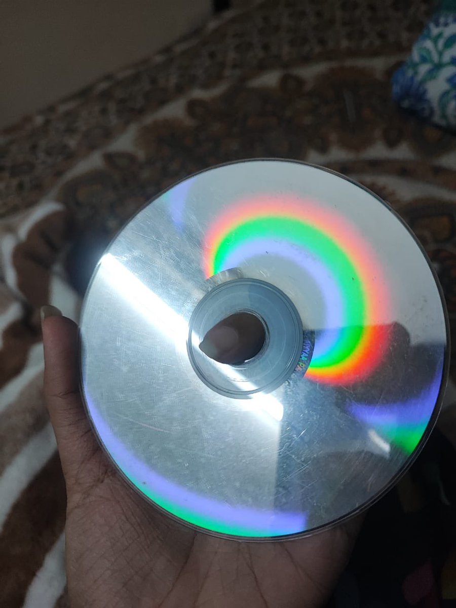 Brandon15514's tweet photo. I had ordered a ps5 disc from Flipkart 5 days ago which I opened now when I got my ps5 delivered. The cd is used and scratched. I just spoke to Flipkart itself and they are refusing everything not even a replacement. 
Someone help me on this? @Flipkart @flipkartsupport https://t.co/ClqIpr1dxI
