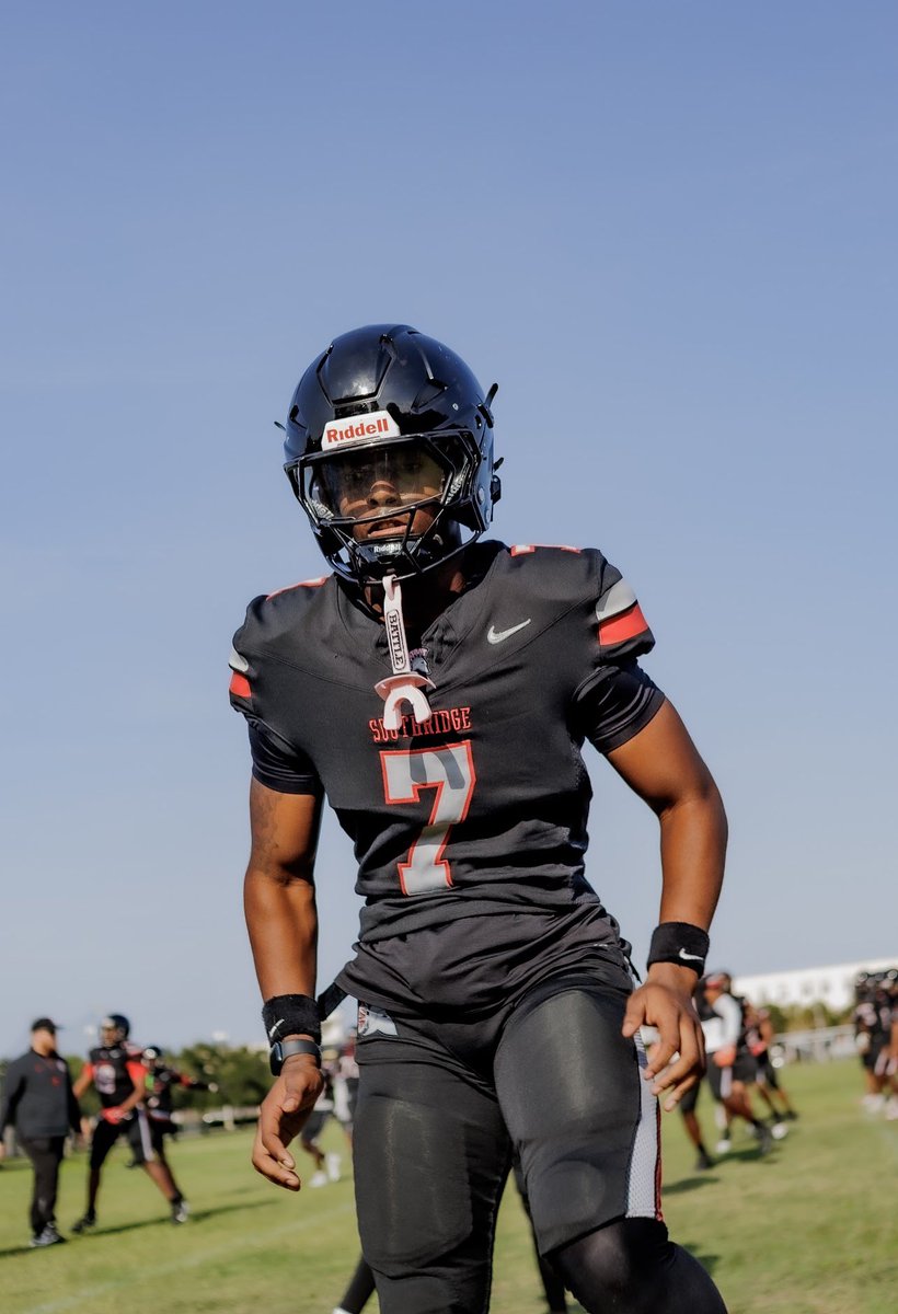 1k_tb3's tweet image. Ridge up!!! ❤️🖤⚔️
