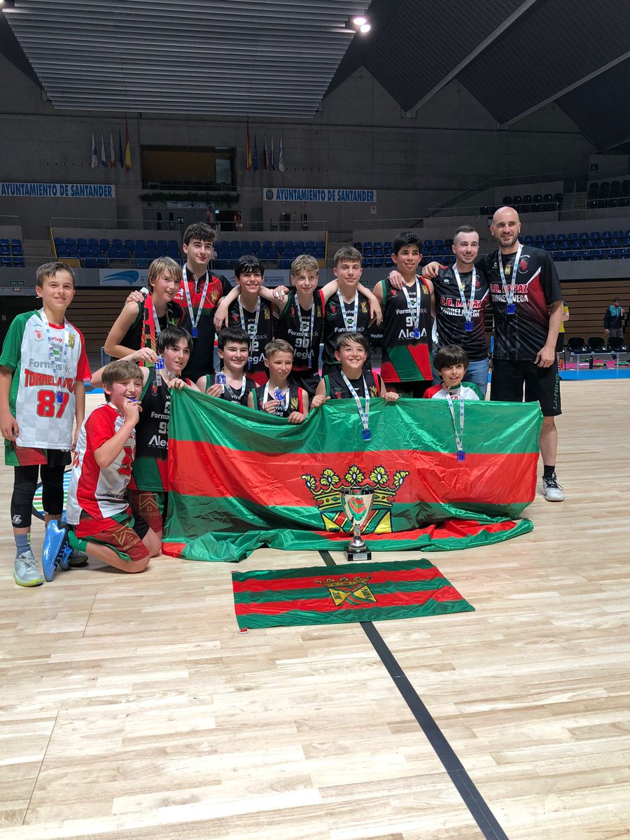 🏆| Nuestro Alevín masculino Formaspack se ha proclamado hoy campeón de liga.

¡¡ENHORABUENA, CHICOS!!👏🏀💪🤩

#BaloncestoTorrelavega
#SomosLaPaz