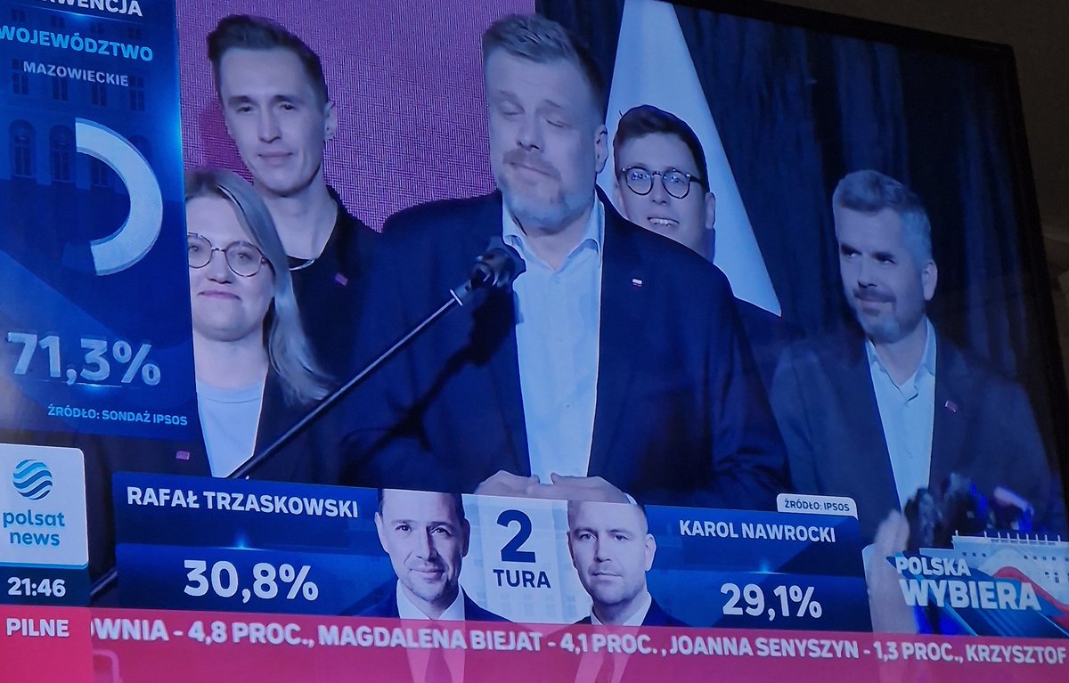 gobutterflyblr's tweet photo. Mój prezydent  #Wybory2025 https://t.co/3V6JMbv6Gv