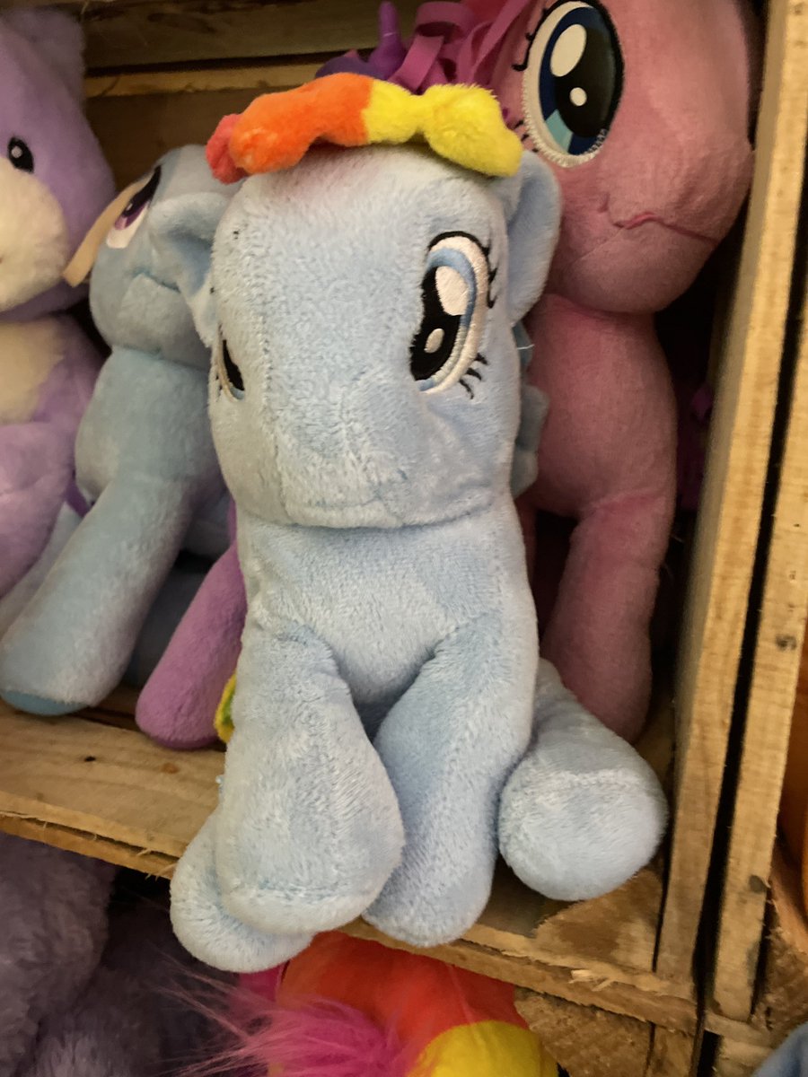 WHAT HAPPENED TO RAINBOW DASH?
