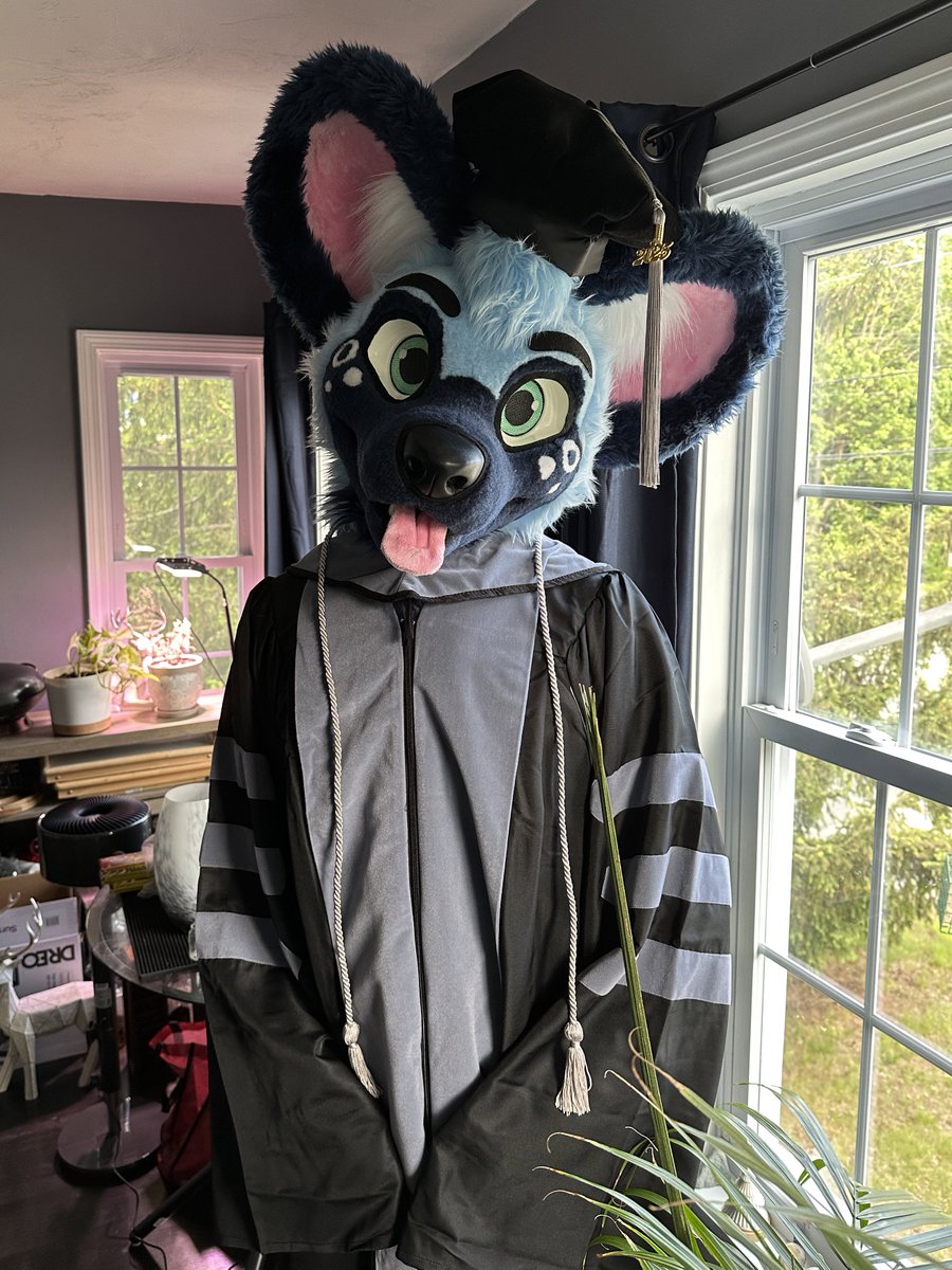 That’s DOGTOR Professor Calix to you :3