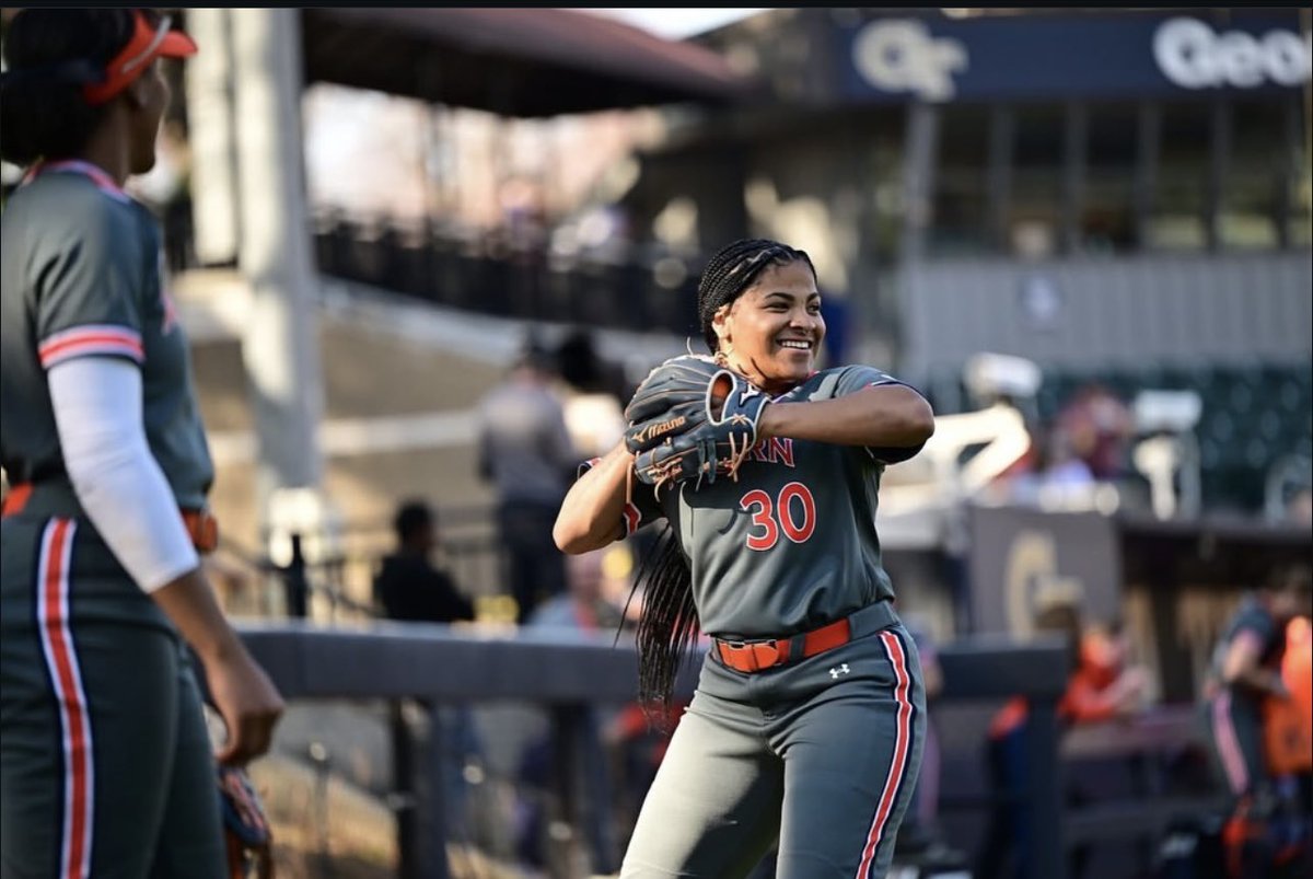 Jolie Adams tweet media