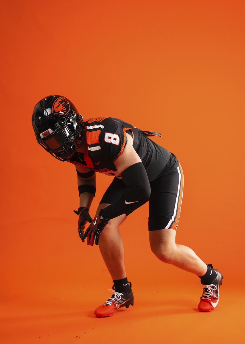 dorr_adel's tweet image. Thank you @BeaverFootball for a fun OV weekend! I had an amazing experience and appreciated the hospitality!🦫🦫 #AGTG #GoBeavs 
@Coach_Bray @CoachMarshall41 @issaquahfb @BrandonHuffman @NickFarman55
