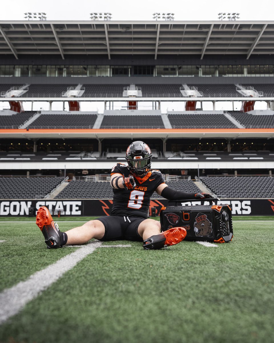 dorr_adel's tweet image. Thank you @BeaverFootball for a fun OV weekend! I had an amazing experience and appreciated the hospitality!🦫🦫 #AGTG #GoBeavs 
@Coach_Bray @CoachMarshall41 @issaquahfb @BrandonHuffman @NickFarman55