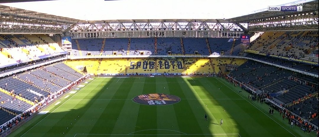 Fenerbahce Taraftari Bügün Stada gelmeyerek, 
Sezon boyunca, sahada emegi calinan futbolculara ihanet etti

Rakibin TFF eliyle kollanmasini Hakemleri akladi.

Siyasetin Sahada Sampiyon tayin etmesini akladi.

Siz birlik olarak, Taraftarligi ögrendiginiz gün biz Sampiyon olacagiz.