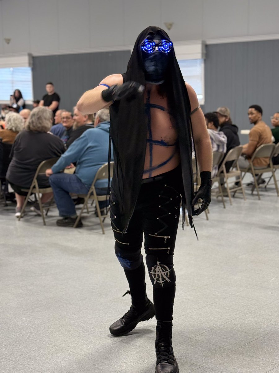 AugustusDraven's tweet photo. ❗️🏴☠️🌀🌀🀄️❗️
#prowrestling #shadowalpha #prowrestler https://t.co/Rz609pgS0M
