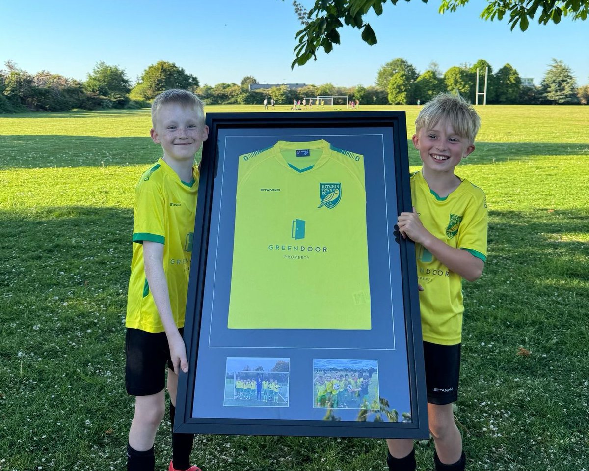 🔰 With the league matches behind us, the U10s Panthers want to send a big thank you to Green Door for sponsoring us this 2024/25 season – we’ve really appreciated your continued support!

#hitchintownyouthfc #grassrootsfootball