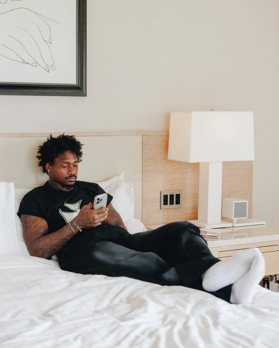 blitzfits's tweet image. Sunday mood: rest, reset, scroll.💧
cc: Stefon Diggs (📸: @mf.kelz)