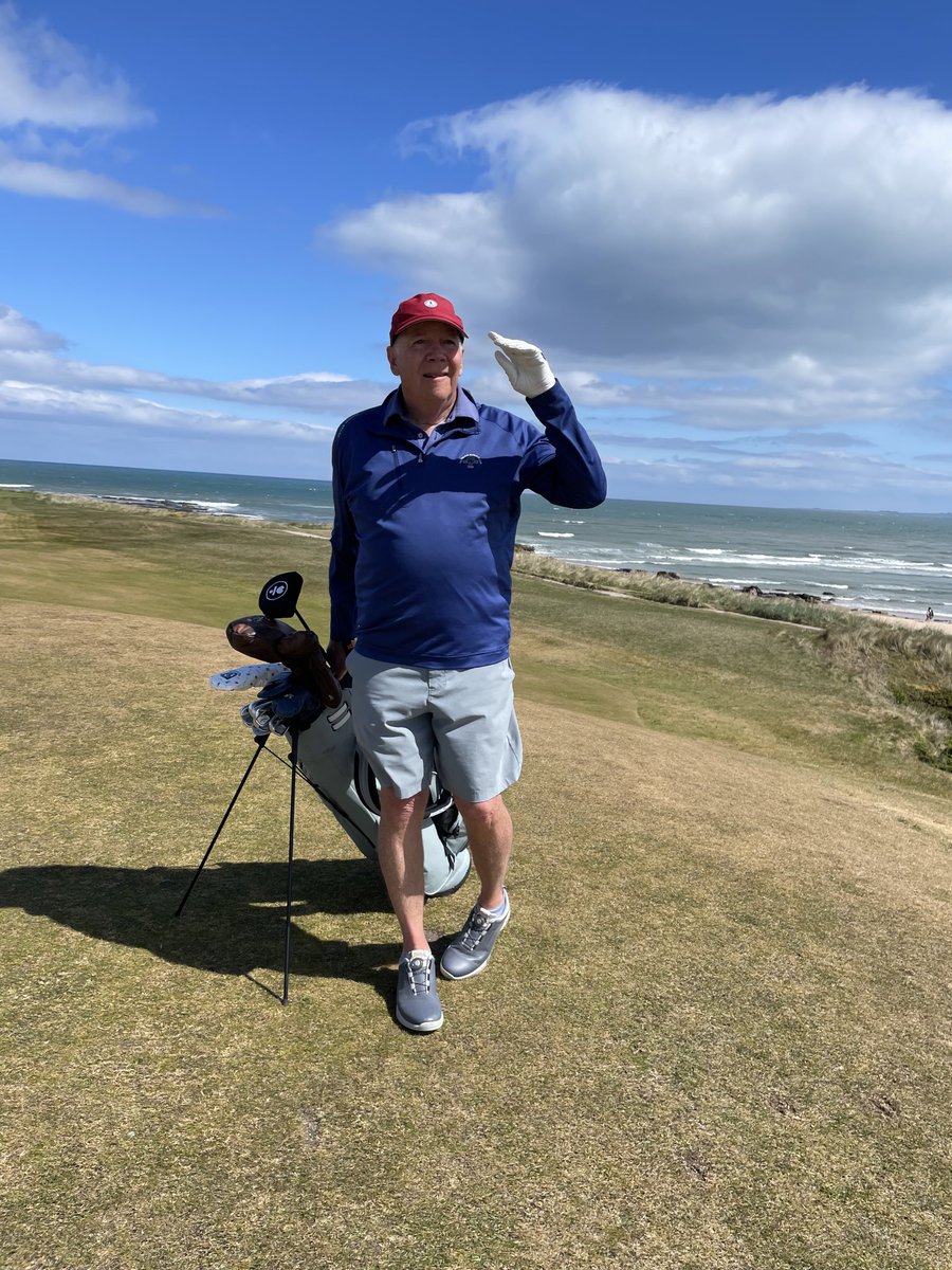 BK Top Golf tweet media