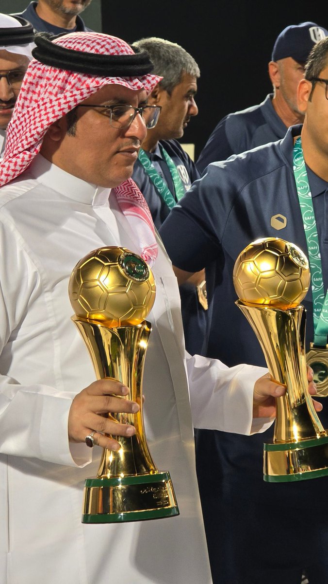 سامي آل فاضل (@samialfadhel) on Twitter photo أبارك لأخواني و ابنائي طواقم ولاعبي الفئات السنية <a href="/OkhdoodFuture/">نادي الأخدود | الفئات السنية</a> على تحقيق الذهب والإنجاز الكبير بالظفر بكأس دوري الدرجة الاولى لكرة القدم تحت 16 عاماً وكأس دوري الدرجة الاولى لكرة القدم تحت 15 عاماً في إنجاز غير مسبوق والصعود للدوري الممتاز وهو ما سيكون فرصةً ذهبية لبراعم و أبارك لأخواني و ابنائي طواقم ولاعبي الفئات السنية <a href="/OkhdoodFuture/">نادي الأخدود | الفئات السنية</a> على تحقيق الذهب والإنجاز الكبير بالظفر بكأس دوري الدرجة الاولى لكرة القدم تحت 16 عاماً وكأس دوري الدرجة الاولى لكرة القدم تحت 15 عاماً في إنجاز غير مسبوق والصعود للدوري الممتاز وهو ما سيكون فرصةً ذهبية لبراعم و
