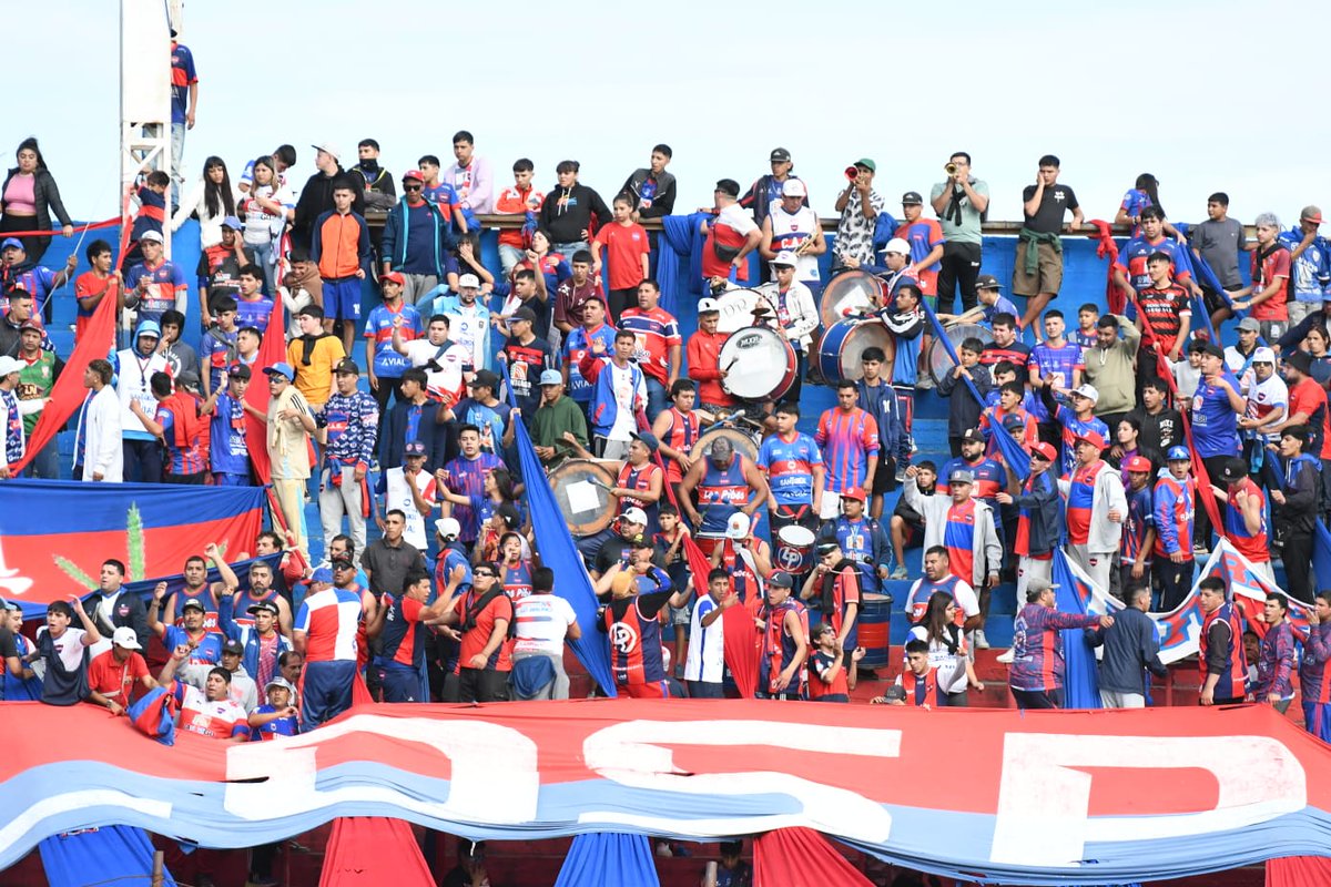 [Primera Nacional]
Final del Partido
Empate del Gaucho, que no pudo quebrar a la defensa Cervecera y suma un punto en casa. Próxima Fecha ante <a href="/Oficial_CASM/">Club Atlético San Miguel</a> 

<a href="/ClubAGuemes/">Club Atlético Güemes</a> 0-0 <a href="/qacoficial/">Quilmes A.C.</a> 

#Fecha15
#VamosLosGauchos
#OrgulloSantiagueño