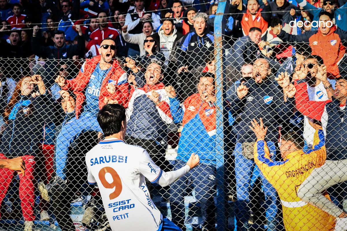 Mira lo que es esta foto hermano. Uno se conmueve con poco.

Vamos, Gonza!!!