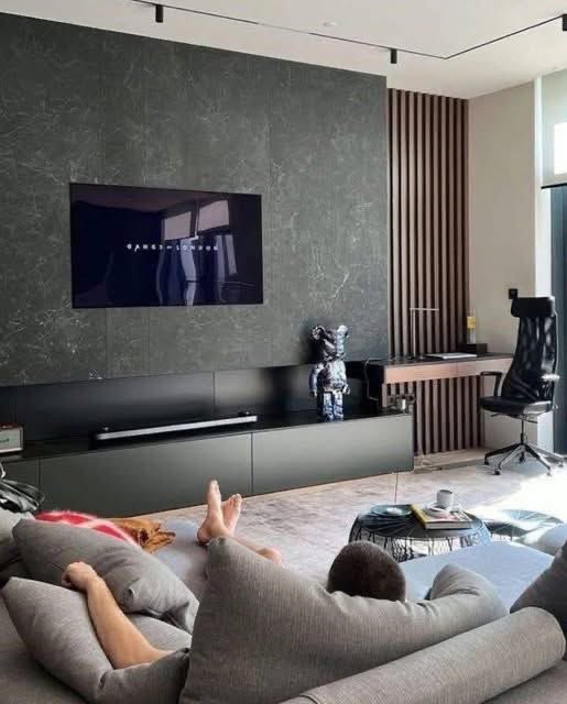 Chega uma idade em que a gente só pensa em uma coisa. 🧠😮‍💨