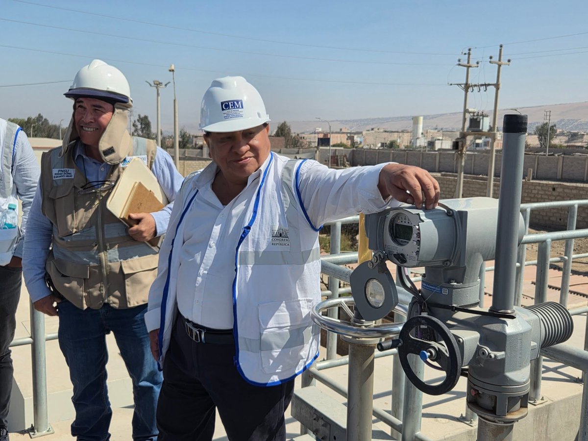 comision31154's tweet photo. #TACNA | PLANTA DE TRATAMIENTO DE AGUA DE CALANA
La inversión pasó de S/ 47.8 millones a S/ 157.4 millones (+229%). Hoy presenta un avance del 93.3%, con tecnología moderna para tratar 600 litros por segundo y detectar arsénico en el agua mediante equipos de última generación. https://t.co/zDYqiOxaDm