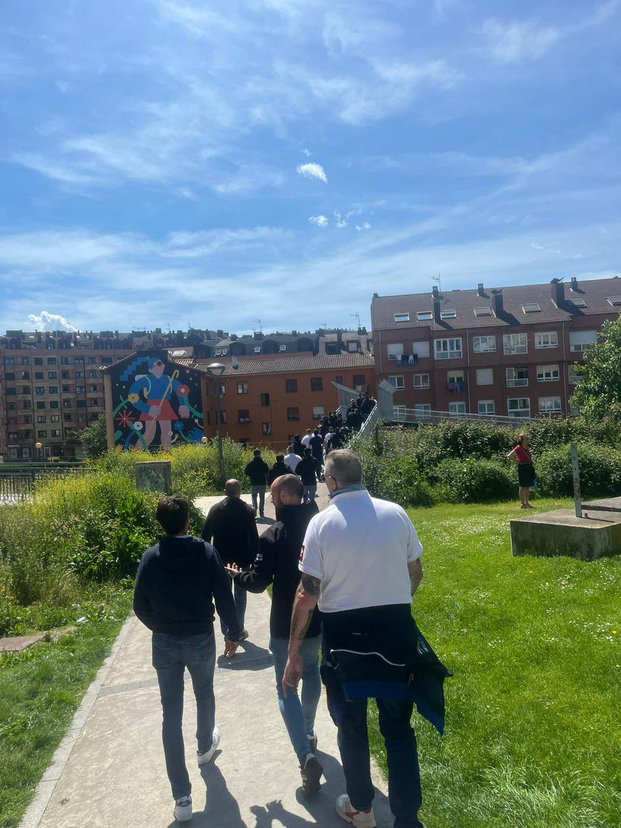 Ganes o pierdas aquí estaré.