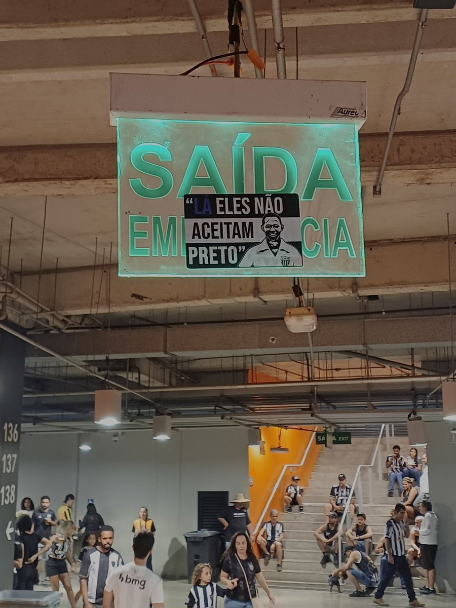 camdepressao's tweet photo. "Eu gosto de fazer gol no cruzeiro, porque lá eles não aceitam preto".

- Ubaldo Miranda

📸@/canhotaatleticana https://t.co/Oe2t7E3j33
