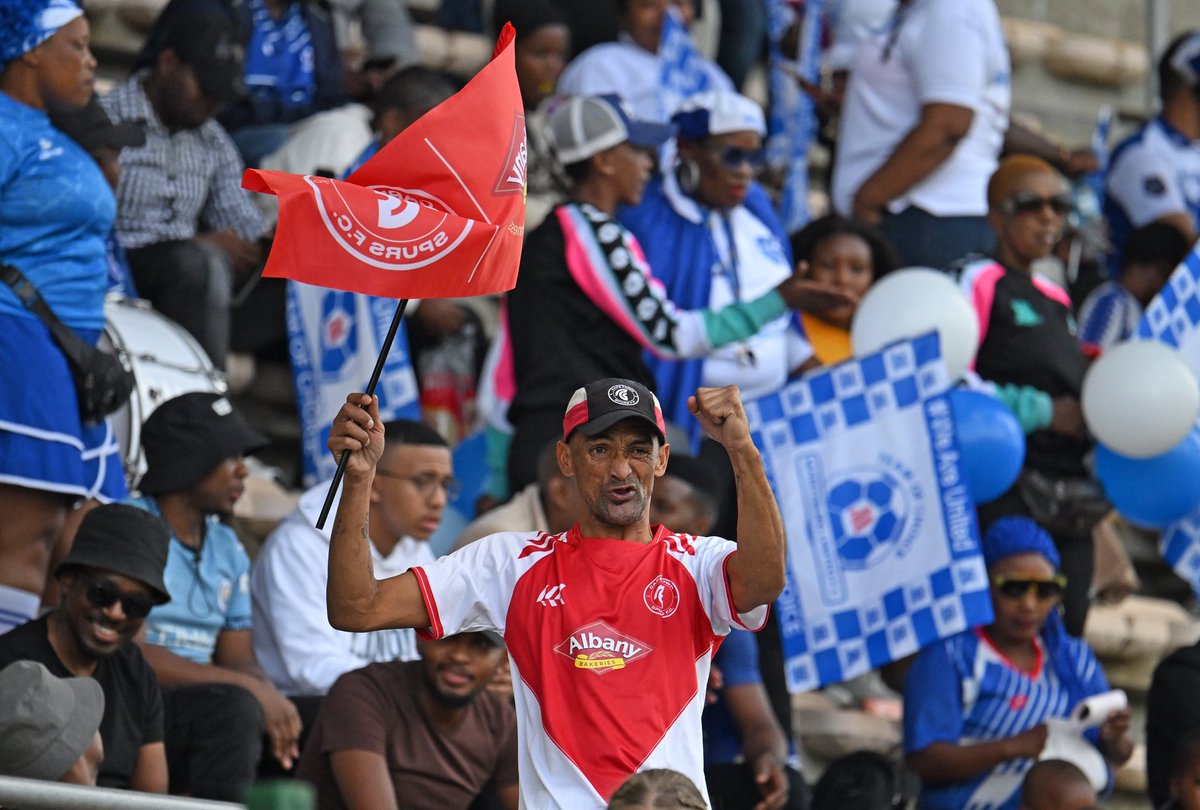 CapeTownSpursFC's tweet image. Thank You to all our loyal and faithful die hard supporters who have stuck by the club through thick and thin! 🛡️
Not all is lost, we lift our heads and stand tall with pride knowing that even through the worst of times, we stick together and will always be URBAN WARRIORS! 🔴