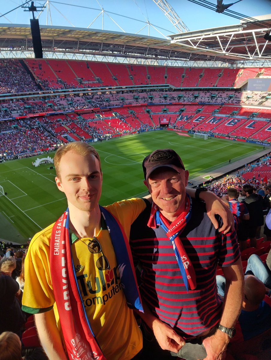 Paul Wake 🦅🏆🦅⚽ tweet media