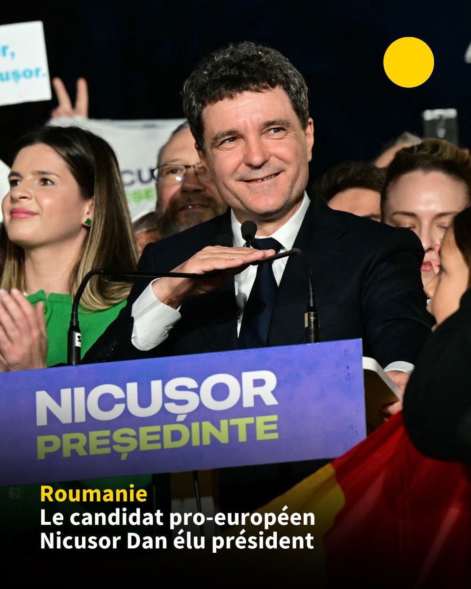 Gabriel Attal (@gabrielattal) on Twitter photo Félicitations à <a href="/NicusorDanRO/">Nicușor Dan</a> pour sa très nette élection à la présidence roumaine ce soir ! 🇷🇴
C’est la victoire de la liberté et de l’État de droit. La victoire d’un peuple souverain face à toutes les tentatives d’ingérence.
Ce résultat est un cinglant démenti supplémentaire Félicitations à <a href="/NicusorDanRO/">Nicușor Dan</a> pour sa très nette élection à la présidence roumaine ce soir ! 🇷🇴
C’est la victoire de la liberté et de l’État de droit. La victoire d’un peuple souverain face à toutes les tentatives d’ingérence.
Ce résultat est un cinglant démenti supplémentaire