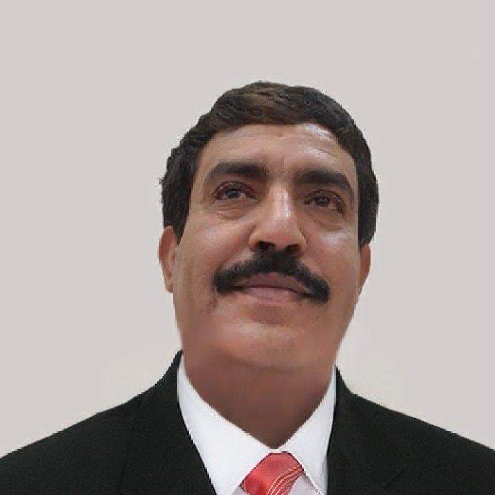 YhyaAmar85262's tweet photo. مناظل وبطل وشجاع
مهرب رئيس الجمهورية اليمنية المعزول عبدربه منصور هادي أثناء اعتقاله في صنعاء من قبل الحوثيين 
#الشيخ_وليد_القيري 
اين هذاء البطل المناظل ومن ورئ تهميشه من المسؤولين اليمنيين والسعويين؟
وين هو هذاء المناظل الشجاع https://t.co/t0OkdP2N4K