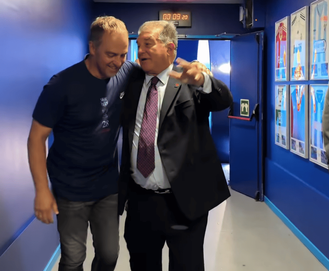 Hansi Flick: "President Laporta wrote a letter for me. He said it's not just about winning, it's about how we won." ❤️