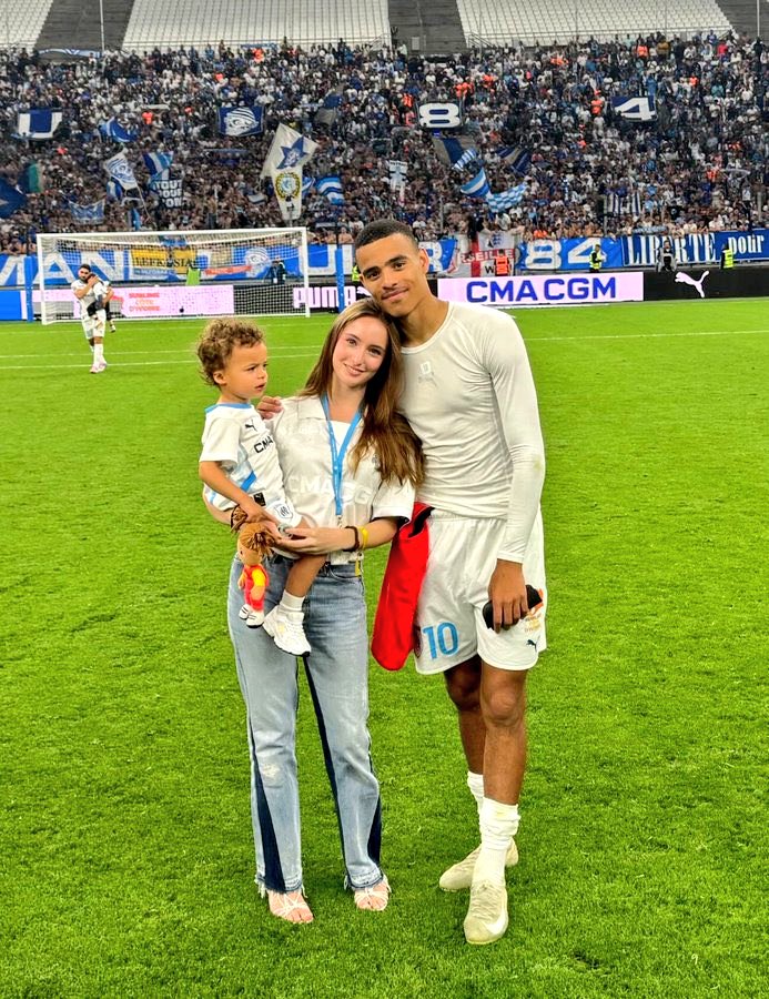 TopicalUpdates's tweet image. Impressive season in France. Pictured with his family. Getting the help needed.

By all accounts appears to have turned his life around.

Does Mason Greenwood deserve a chance to return home to @ManUtd

#masongreenwood