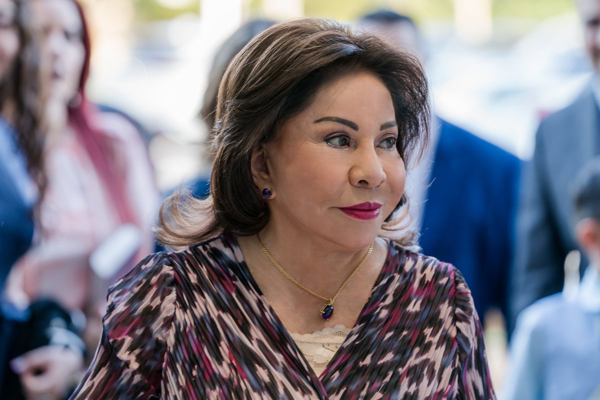 MLPiraquive's tweet photo. Fotos de la enseñanza Mateo 22, presentada el 18 de mayo de 2025 en las sedes de la Iglesia de Dios Ministerial de Jesucristo Internacional. Realizada por nuestra Hermana María Luisa Piraquive.
Enlace a la enseñanza: https://t.co/RG0oNwT1ec
Direcciones y horarios: https://t.co/Iyp1POJ358