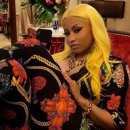 mikayla ✩ tweet media