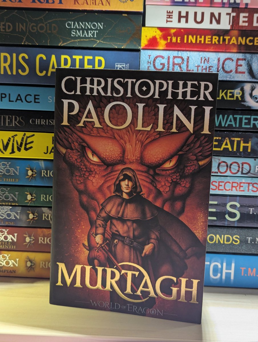 Finished #Murtagh by Christopher Paolini and honestly loved it! Great character development that made me fall in love with Murtagh and Thorn ♥️🐉 And I really hope there's another book coming after that ending! 🙏