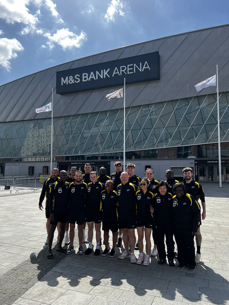 Super super proud of this bunch <a href="/thundermenmixed/">Thunder Men's & Mixed (Spartans)</a> today! First time in an arena game for many of them, and the first run out in our new colours of 🖤💛 
Huge thanks to <a href="/London_Giants/">London Giants Netball</a> for the brilliant (as always) game, and thanks to our sisters <a href="/thundernetball/">Manchester Thunder</a> for having us!