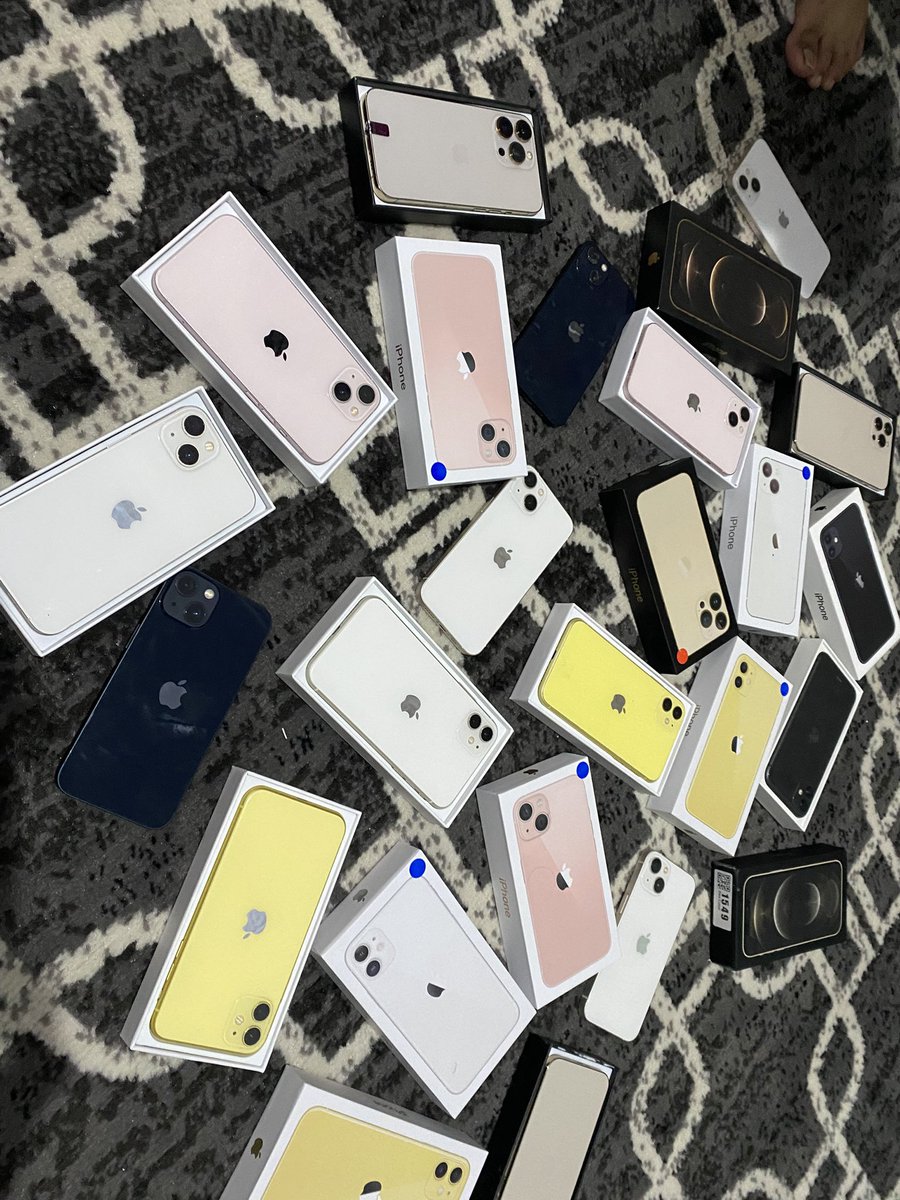 zachaaryyyyy's tweet photo. @um_fess nitip jual ya nder 

iphone 11 64gb harga 3.6
iphone 11 128gb
iphone 13 128gb harga 5.8
 iphone 13 pro 256gb harga 7.9 https://t.co/iDuglMT177