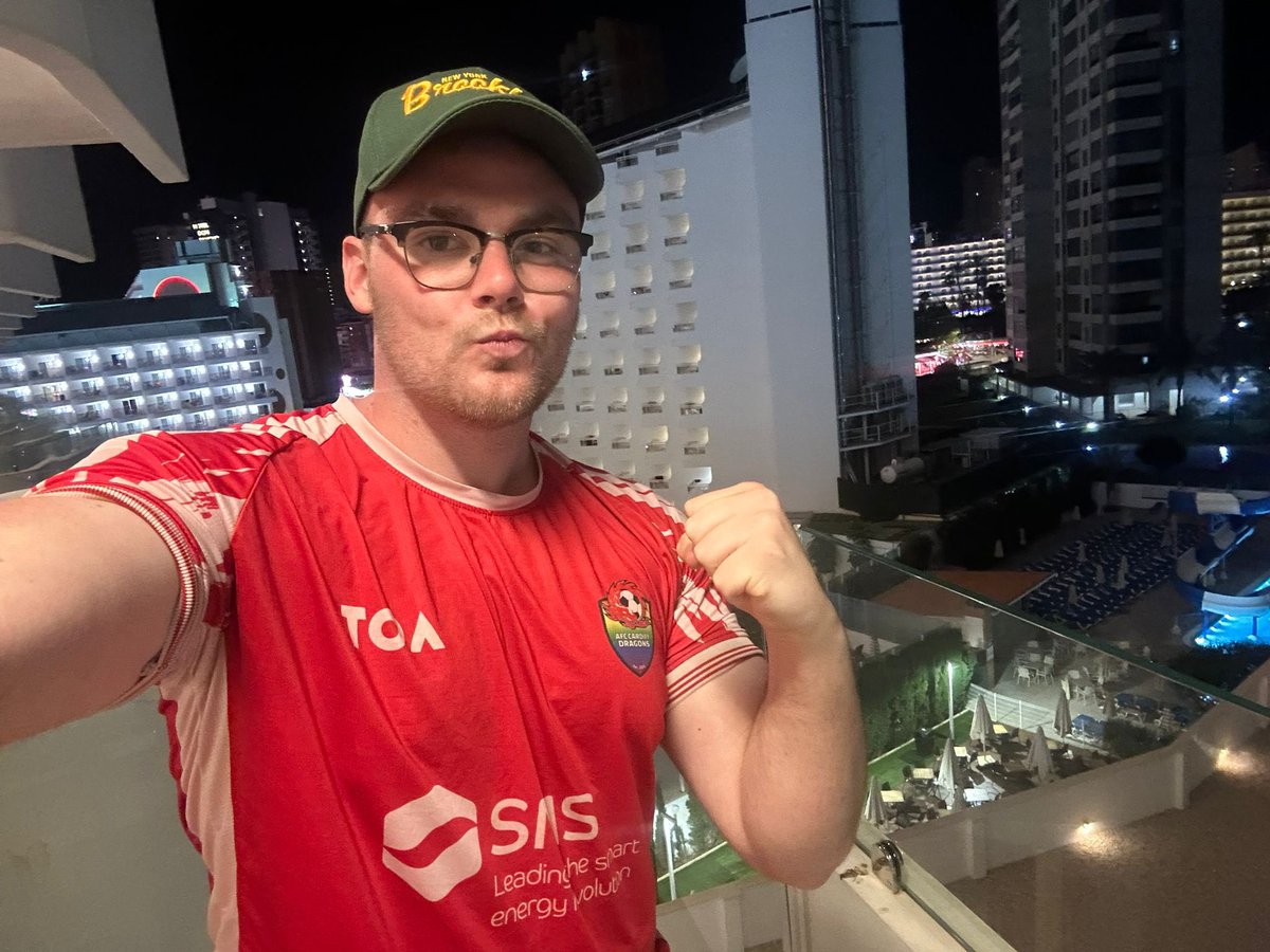 Aaron Stacey (@paceystacey1) on Twitter photo Cheeky cup final this afternoon before hoping on a flight to Benidorm❤️
Wasn’t the result we wanted but Uppa Dragons 🐉 <a href="/DragonsAfc/">AFC Cardiff Dragons</a> Cheeky cup final this afternoon before hoping on a flight to Benidorm❤️
Wasn’t the result we wanted but Uppa Dragons 🐉 <a href="/DragonsAfc/">AFC Cardiff Dragons</a>