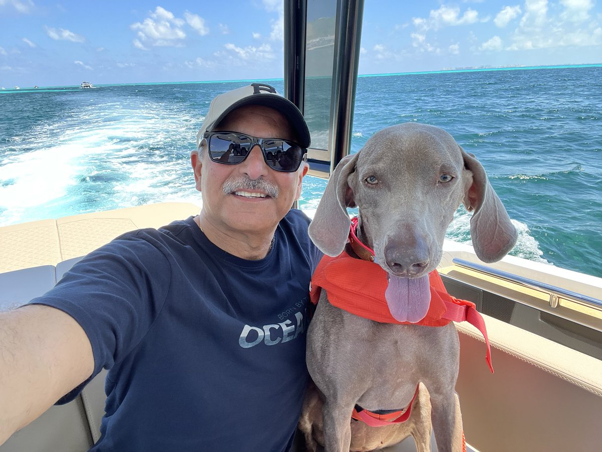 Domingo de Navegar en el caribe Mexicano ! Les deseo un maravilloso #Domingo a todos