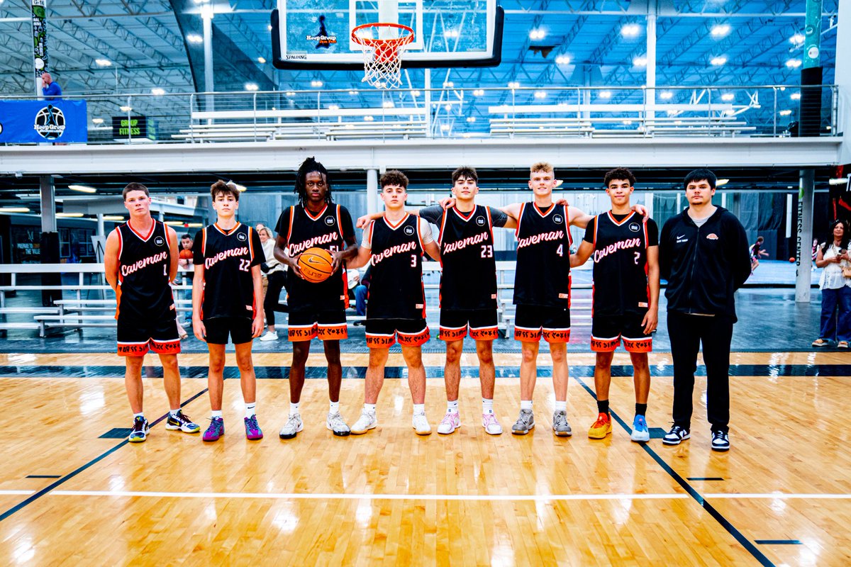 Great 4-1 finish to the Spring Jam Fest

Nothing but WARRIORS on this team. Fell just short in the championship, but without a doubt left it all on the court

Proud of this group! 🫡