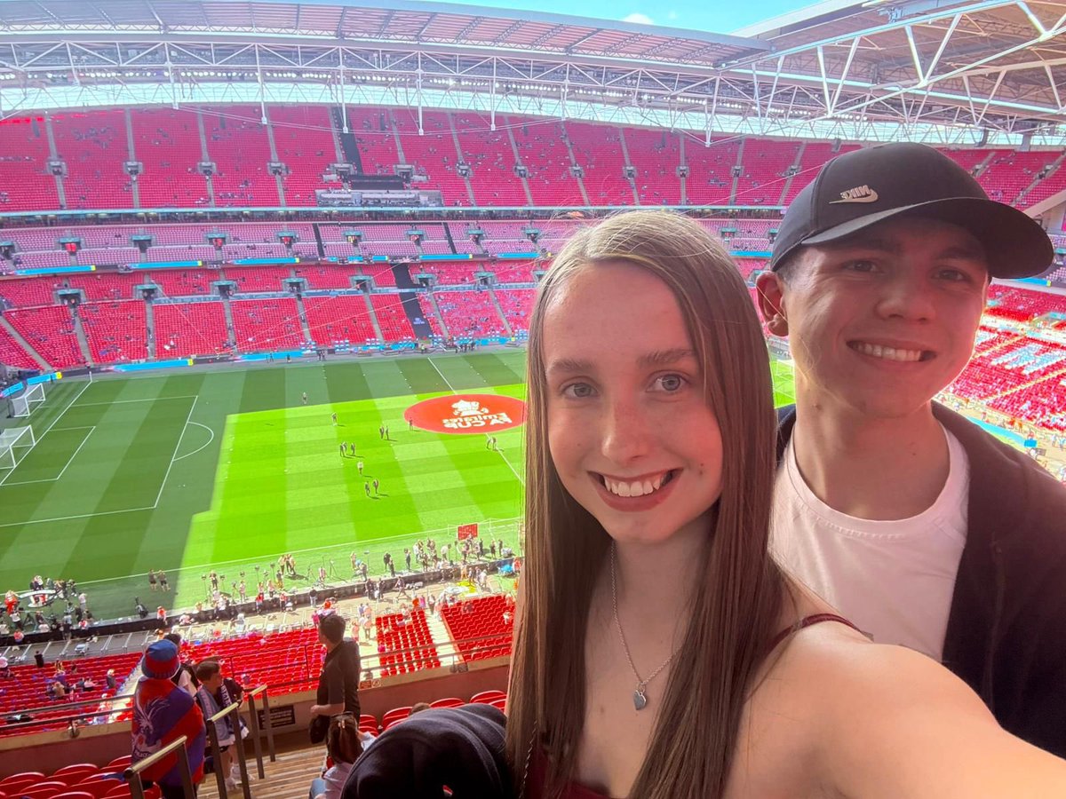 south_derby's tweet image. We had members who attend Wembley yesterday to watch Crystal Palace Vs Manchester City in the FA Cup Final.

Hope you enjoyed the day Evie, Lisa, Dale &amp;amp; Aaron with your plus ones.

@DerbyshireFA @RefsAssociation @refsix @TheRefStop