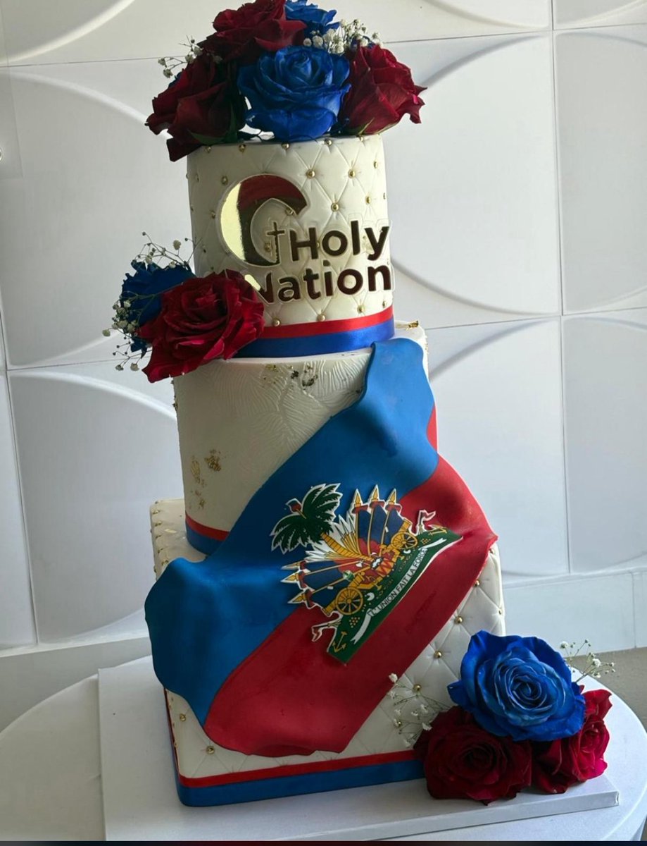 JF11Darl's tweet photo. Haiti cheri ❤️❤️❤️ https://t.co/1wfqviLTJR