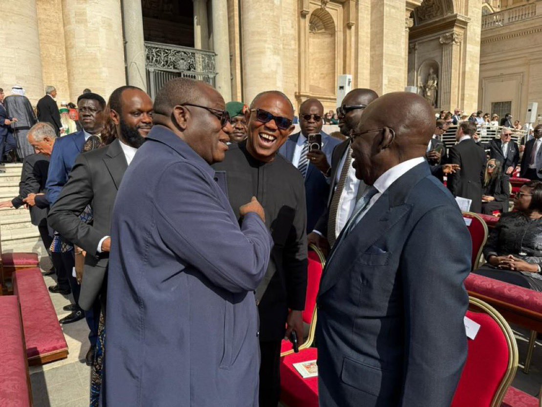 Fayemi : This is Peter Obi they are talking about, your Excellency.

Peter Obi : Yes Daddy 😁, His Excellency, my President, my leader....I'm Peter sir 🤣.

H.E President Tinubu (GCFR) : Ooobiii why did you do that??